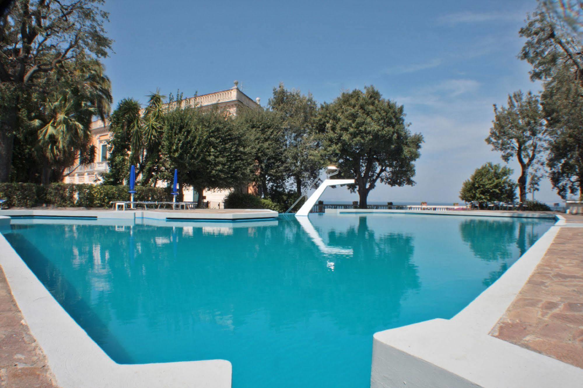 So' Lifestyle Hotel Sorrento Bagian luar foto